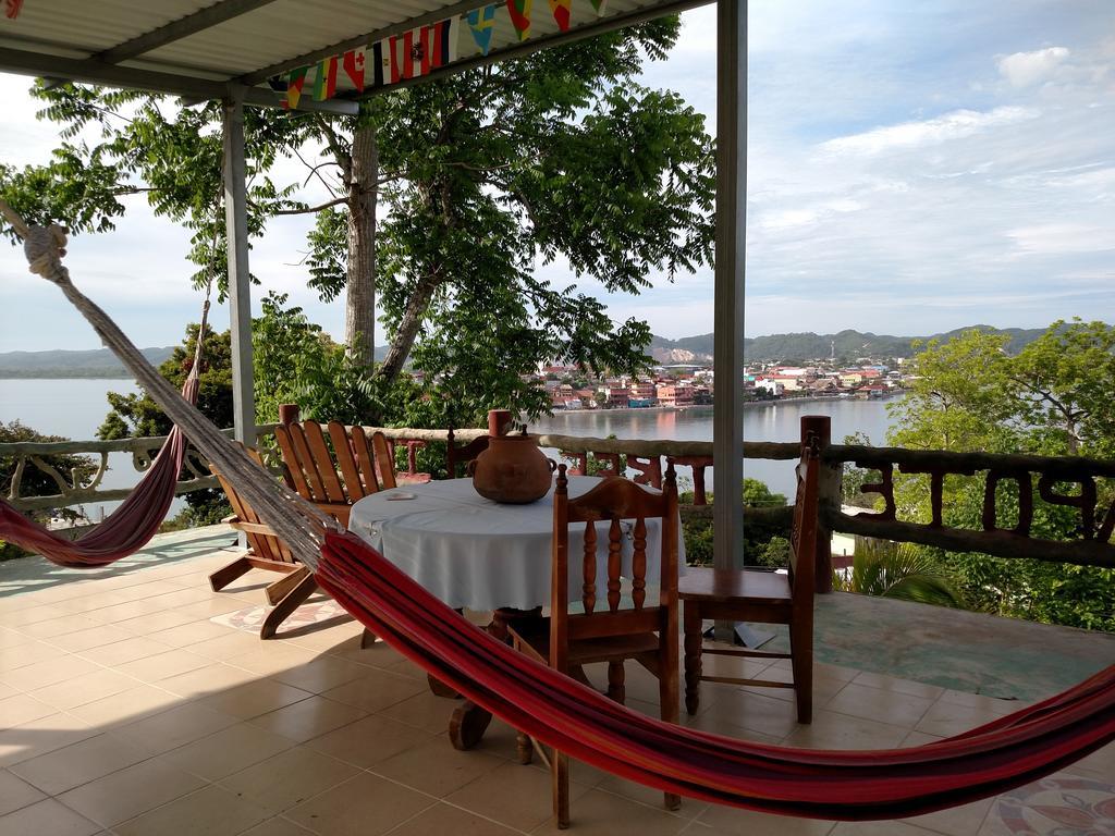 Zapote Tree Inn Flores Kültér fotó