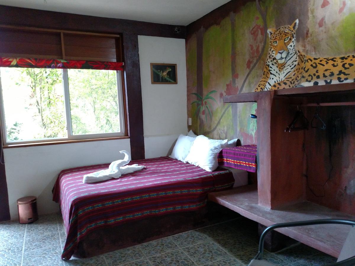 Zapote Tree Inn Flores Kültér fotó