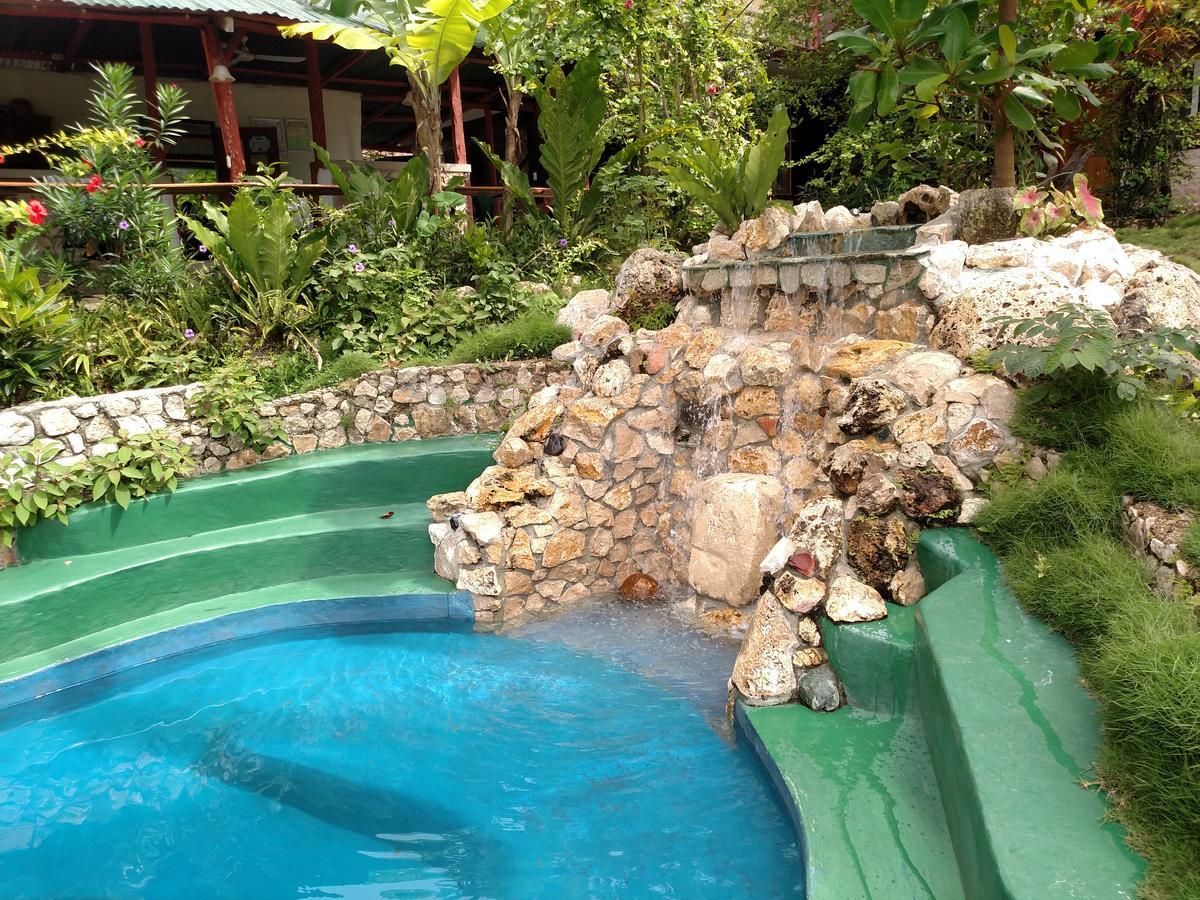 Zapote Tree Inn Flores Kültér fotó